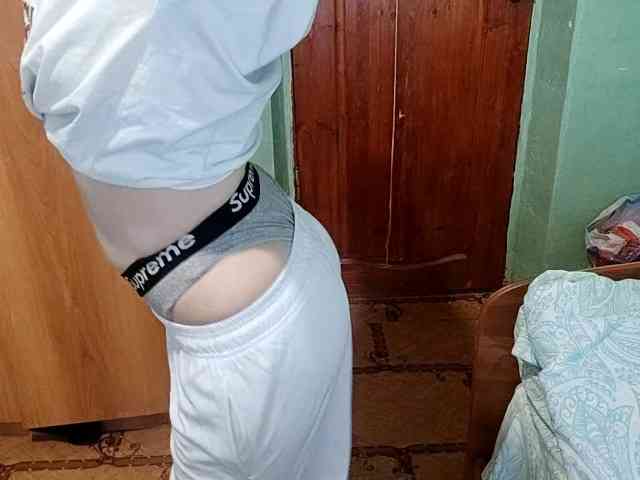 AveryFleurent webcam