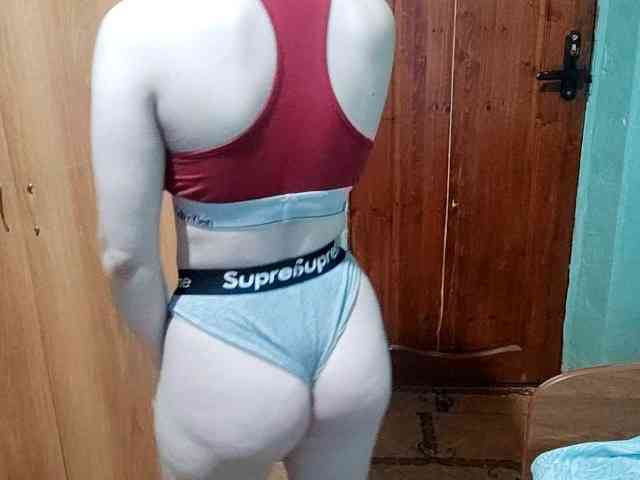 AveryFleurent webcam