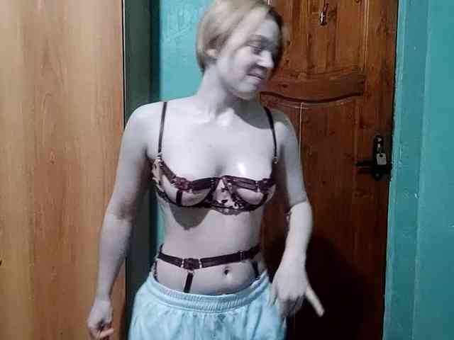 AveryFleurent webcam