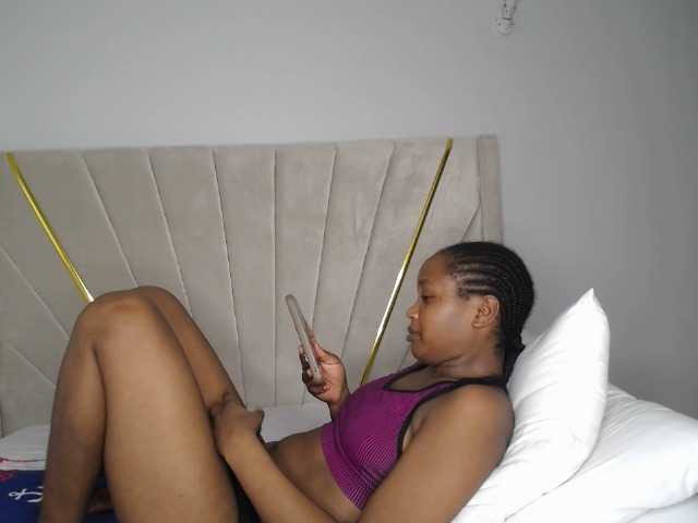 Kimmy1's BongaCams show and profile