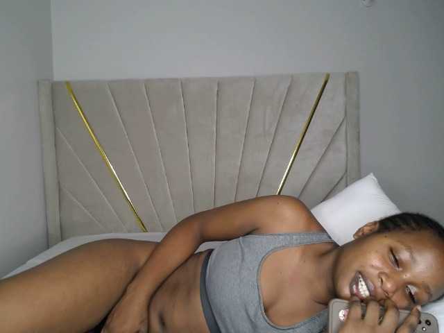 Kimmy1 live cam profile