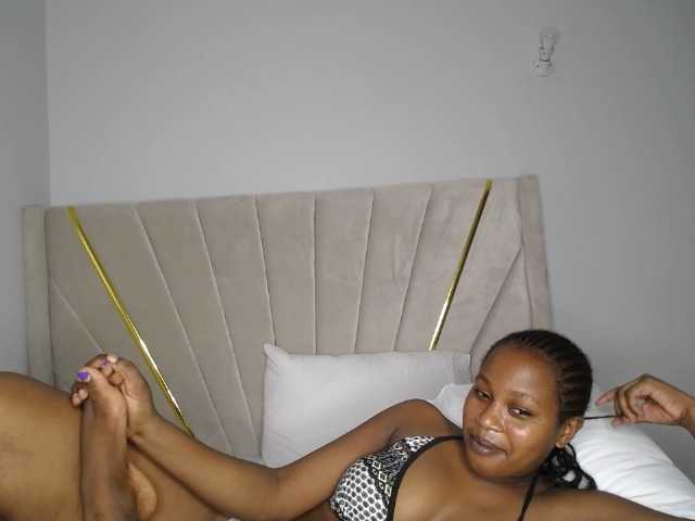 Kimmy1's BongaCams show and profile