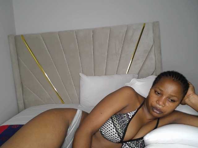 Kimmy1's BongaCams show and profile