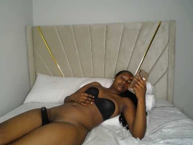 Kimmy1's BongaCams show and profile