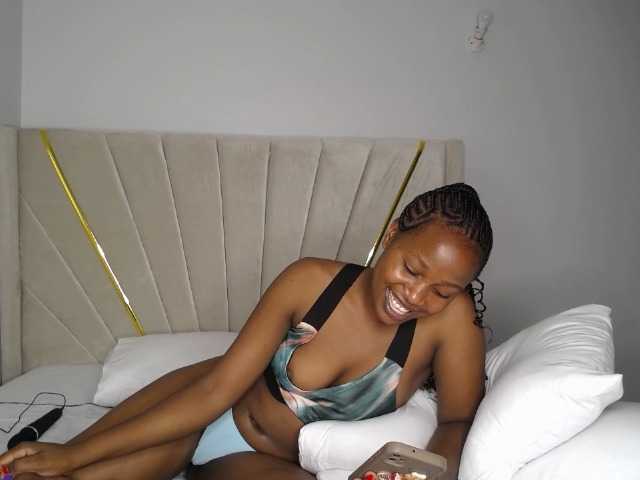 Kimmy1's BongaCams show and profile