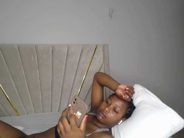 Kimmy1's BongaCams show and profile