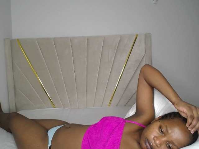 Kimmy1's BongaCams show and profile