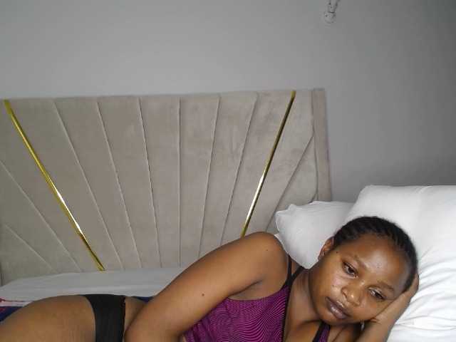 Kimmy1's BongaCams show and profile