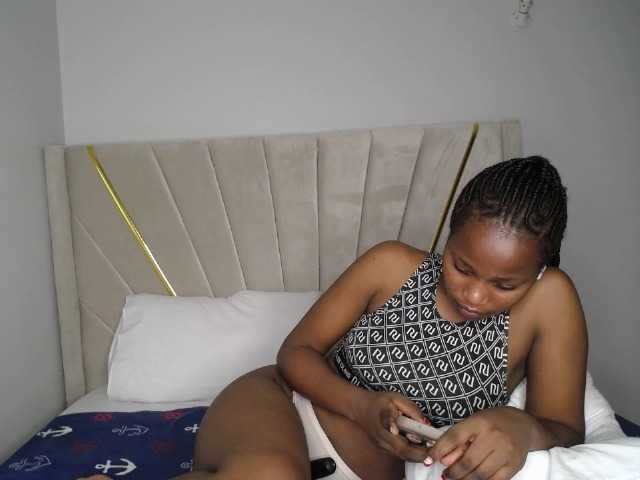 Kimmy1's BongaCams show and profile