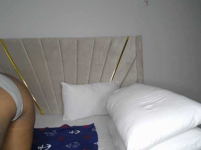 Kimmy1 live cam profile