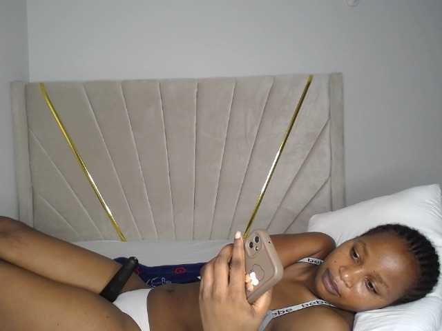 Kimmy1's BongaCams show and profile