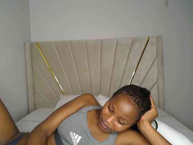 Kimmy1 Live Webcam on BongaCams