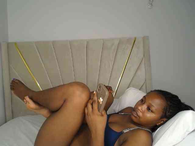 Kimmy1 Live Webcam on BongaCams