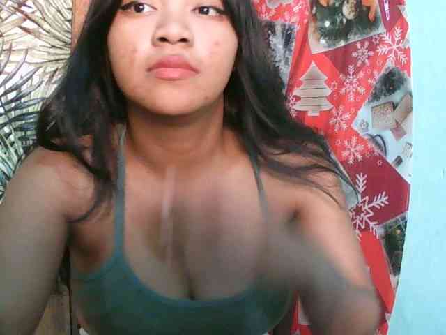 Sarah-001 Live Webcam on BongaCams