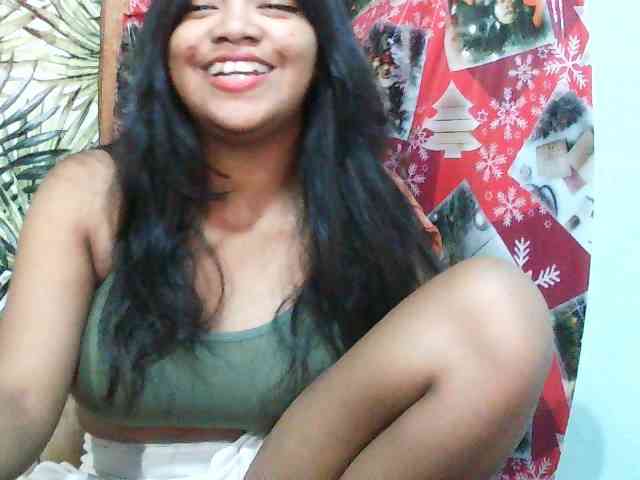 Sarah-001 Live Webcam on BongaCams