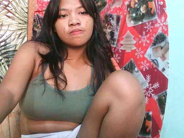 Sarah-001 Live Webcam on BongaCams