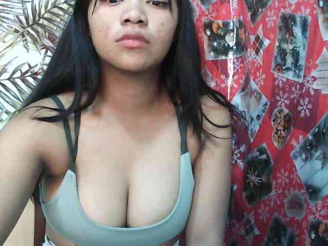 Sarah-001 Live Webcam on BongaCams