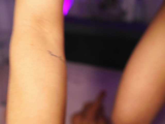 sashalorenz's BongaCams show and profile