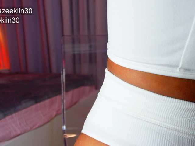 Iammazeekiin30xx's BongaCams show and profile