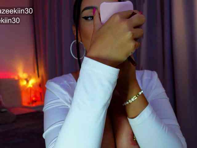 Iammazeekiin30xx webcam