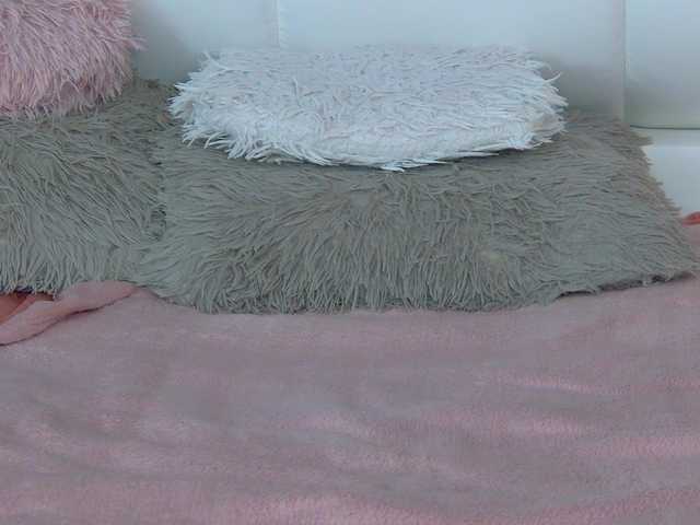 CougarMilf's BongaCams show and profile