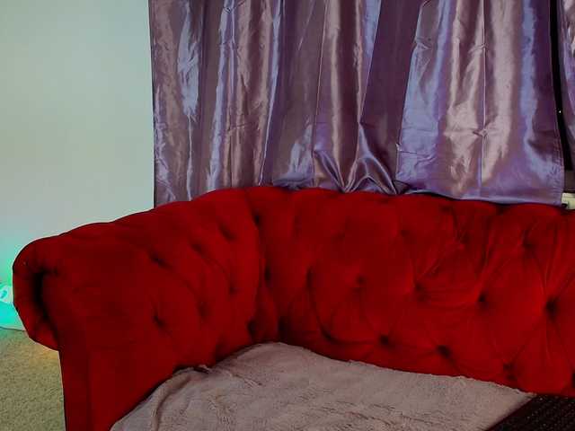 CougarMilf's BongaCams show and profile