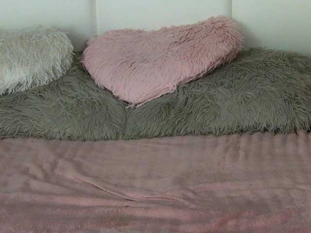 CougarMilf's BongaCams show and profile