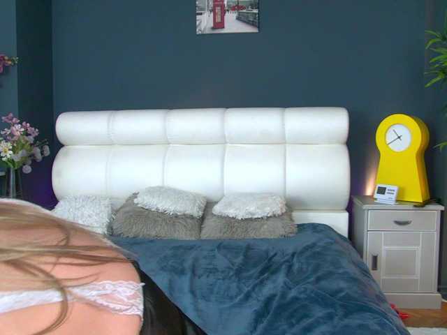 CougarMilf's BongaCams show and profile