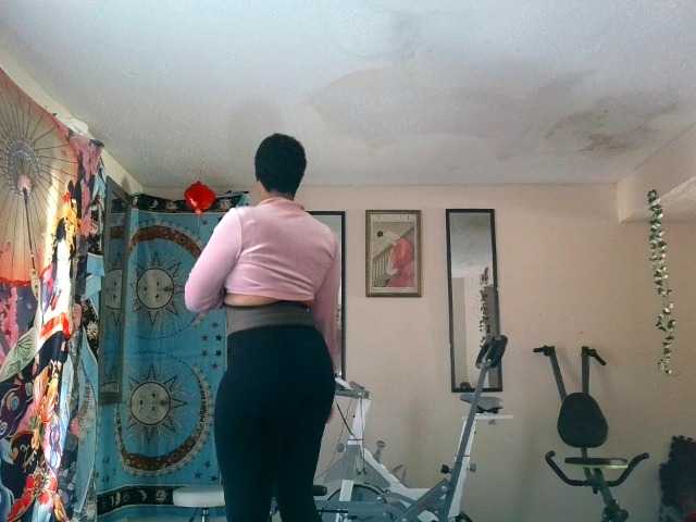 AdviceColumn's BongaCams show and profile