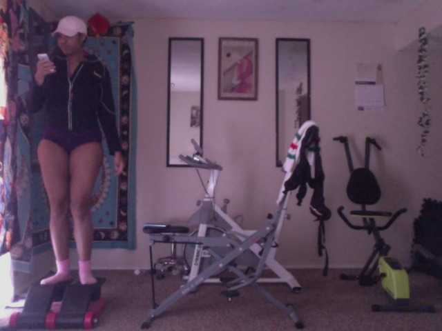 AdviceColumn's BongaCams show and profile