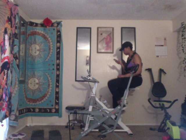 AdviceColumn's BongaCams show and profile