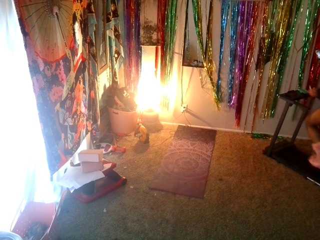 AdviceColumn's BongaCams show and profile