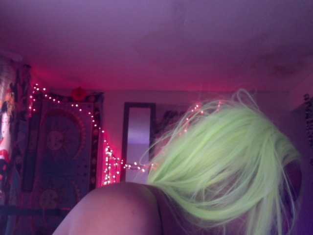 AdviceColumn free chat on liveonude