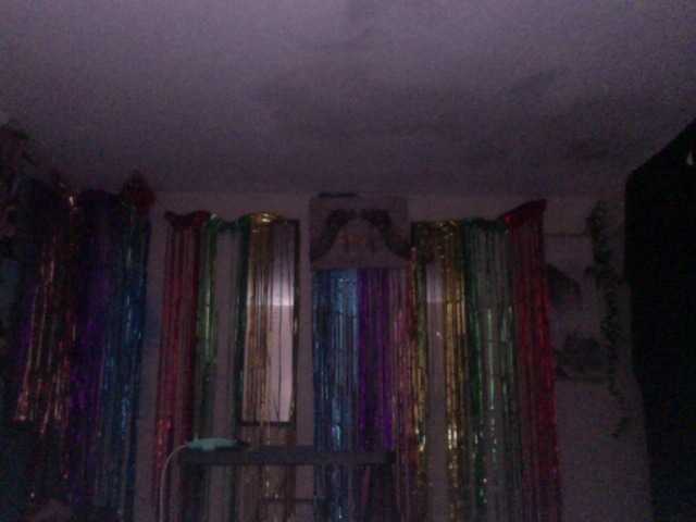 AdviceColumn's BongaCams show and profile