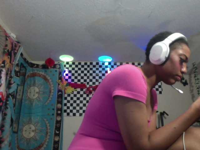 go to chat with AdviceColumn