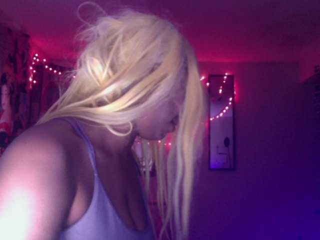 AdviceColumn free chat on liveonude