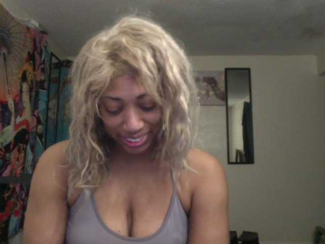 go to chat with AdviceColumn