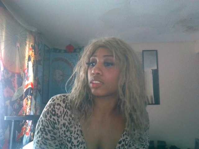 AdviceColumn free chat on liveonude