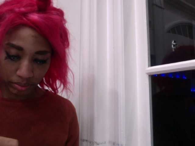 AdviceColumn's BongaCams show and profile