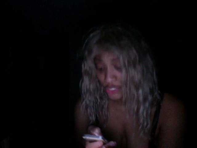 AdviceColumn's BongaCams show and profile