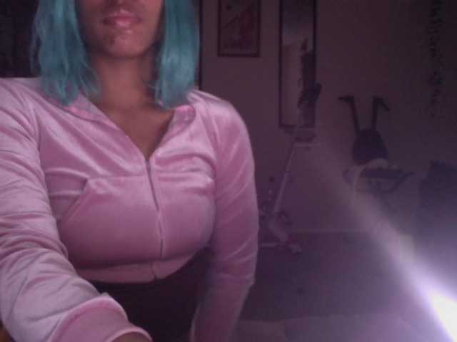 AdviceColumn's BongaCams show and profile