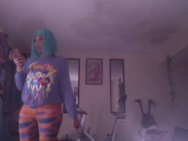 AdviceColumn's BongaCams show and profile