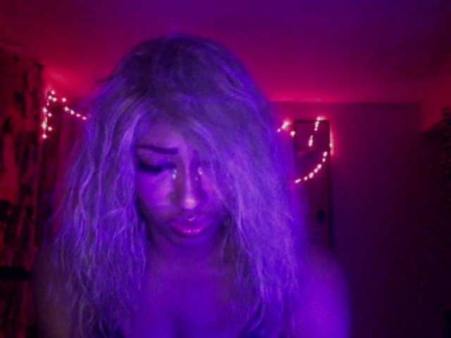 AdviceColumn free chat on liveonude