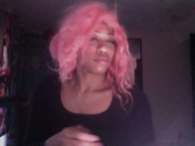 AdviceColumn's BongaCams show and profile