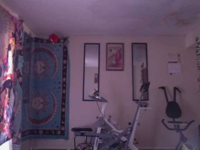 AdviceColumn's BongaCams show and profile