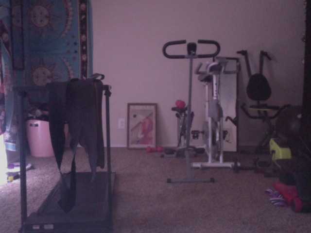 AdviceColumn's BongaCams show and profile