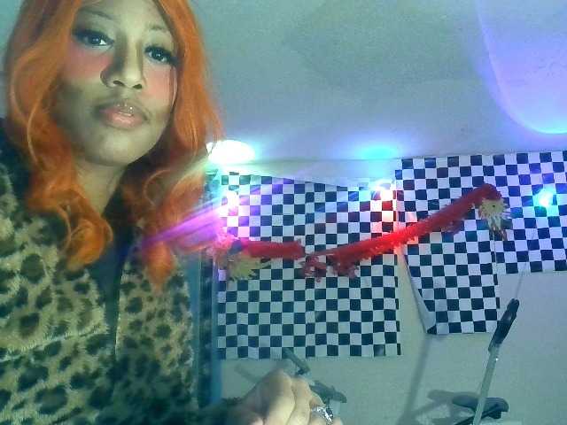 AdviceColumn's BongaCams show and profile