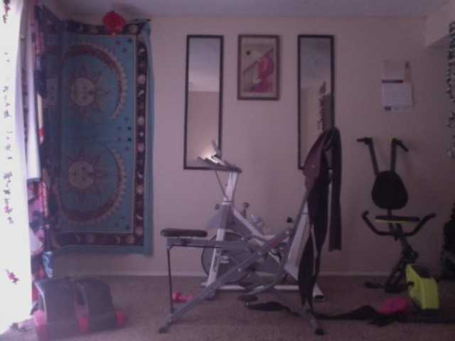 AdviceColumn's BongaCams show and profile