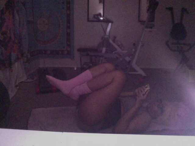 AdviceColumn's BongaCams show and profile