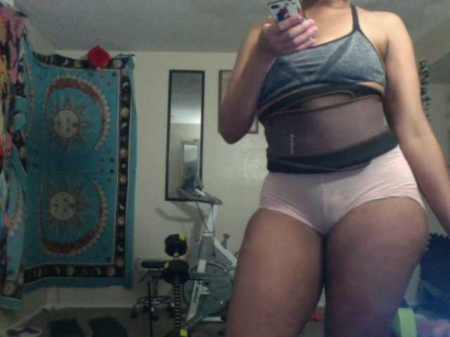AdviceColumn's BongaCams show and profile